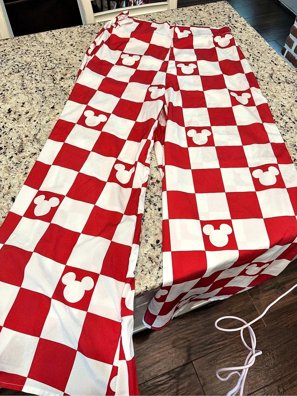 Wild Rich Kids Red & White Checkered Pants Size Large